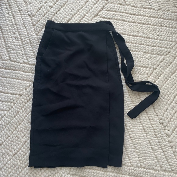 Wilfred Pelli Skirt - Picture 2 of 5